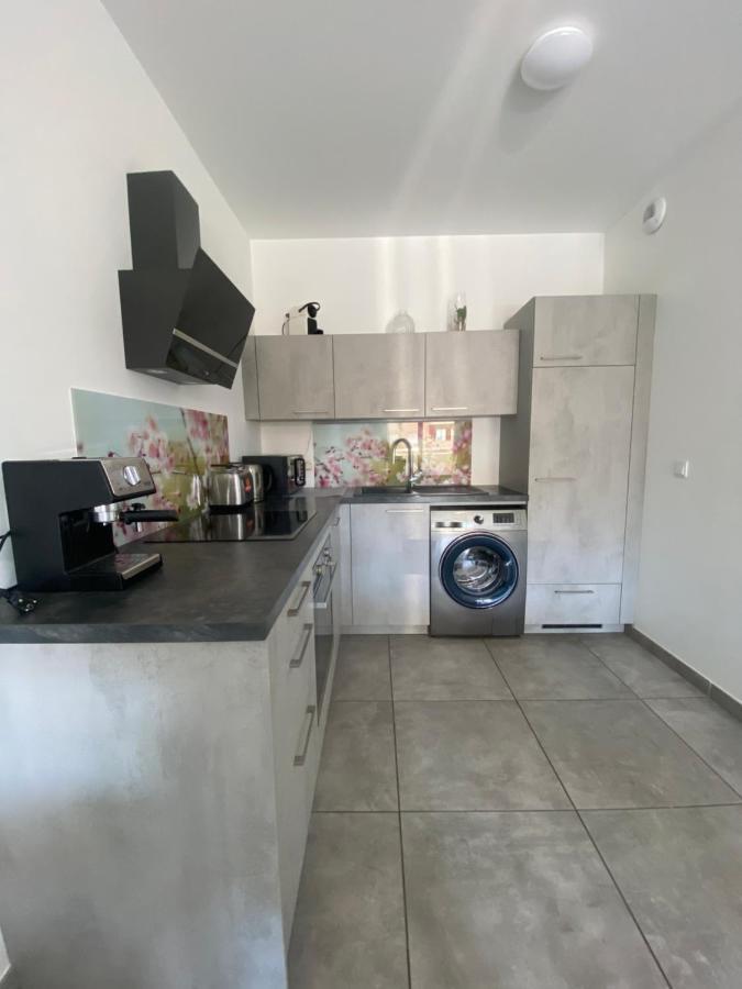 Appartement T2 De Standing Avec Parking A 250 Metres De La Plage, Route Des Sanguinaires, Ajaccio Αζάτσιο Εξωτερικό φωτογραφία